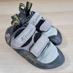 La Sportiva Katana Rock Climbing Shoes XS Grip 2 EU 35 US Womens 4.5 Bouldering